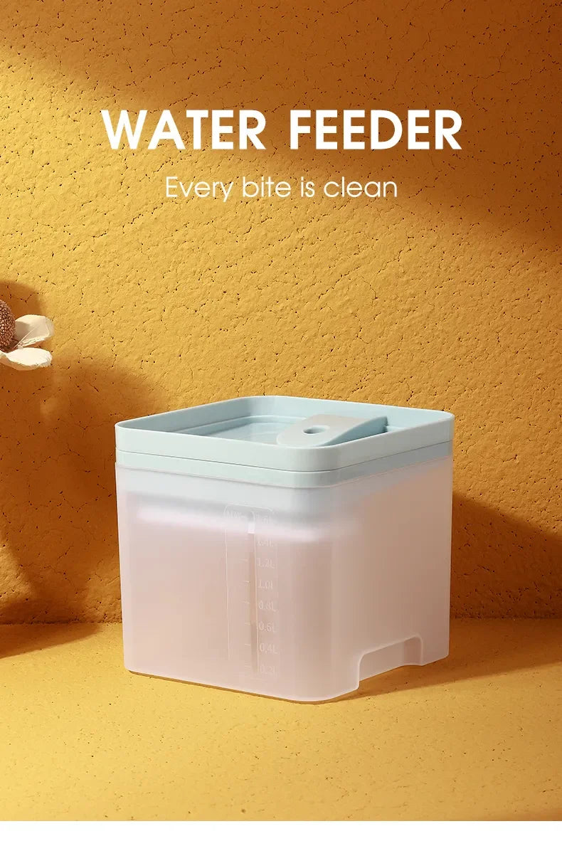 Cat Water Fountain, Advanced water purification technology for cats' drinking water.