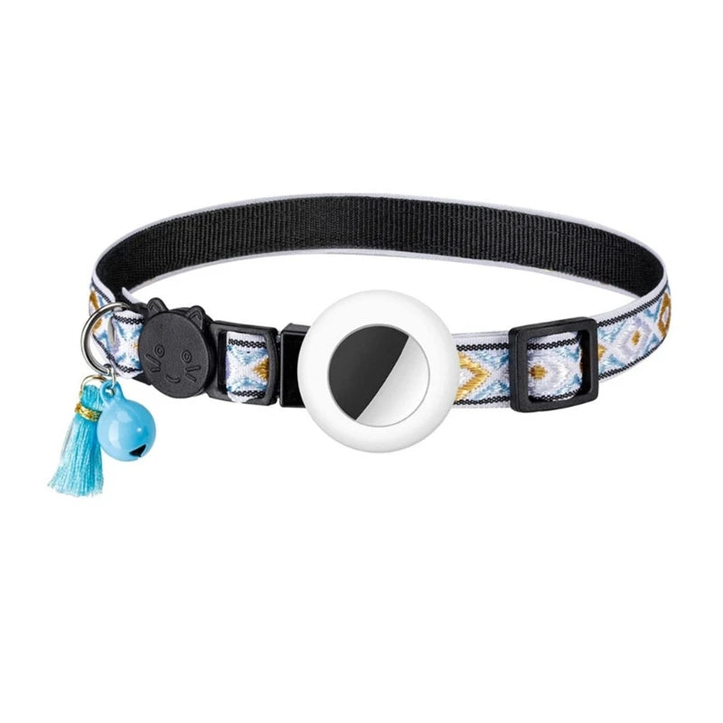 Anti-Lost Cats Collar, Retractable leash allows for easy release with forceful pull, prioritizing pet safety on walks.