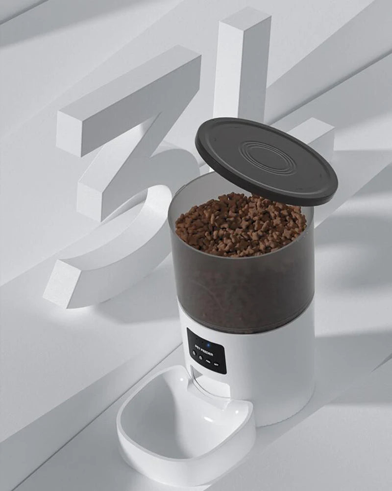 Surrunme 3L Smart Automatic Feeder, Unlocking stuck food with innovative designs.